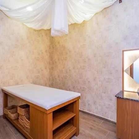 Luxury 1 Bedroom Flat In Apartament